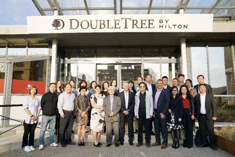 深圳防水代表團拜訪英國屋面工程協(xié)會領導和專家