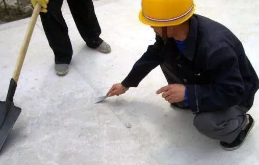 找平層起砂、起皮